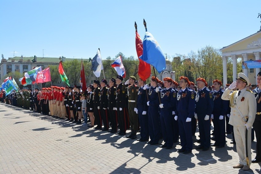 В Белгороде прошел областной парад кадетских классов