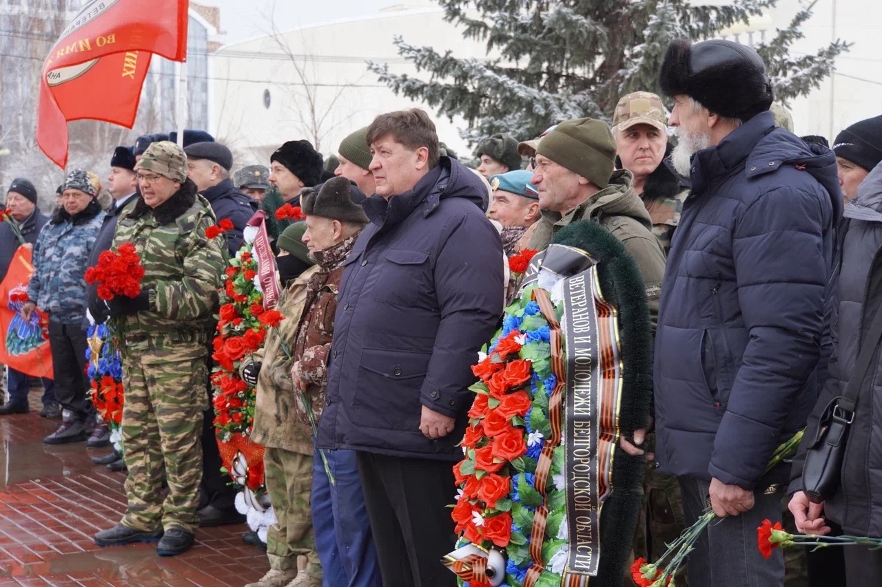 Митинг, посвященный 36-й годовщине завершения выполнения боевых задач 40-й армией в Афганистане у памятника "Памяти павших в Афганистане"