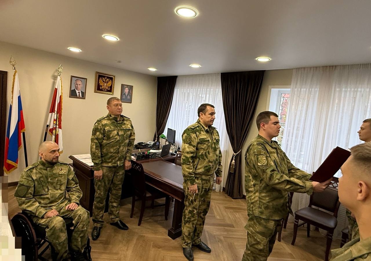 Герой России Вячеслав Воробьев на присяге росгвардейцев