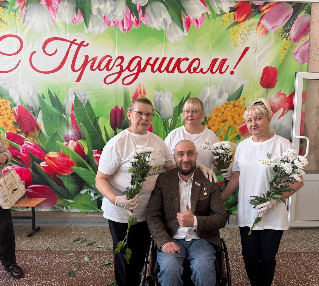 Вячеслав Воробьев принял участие в праздновании Дня матери