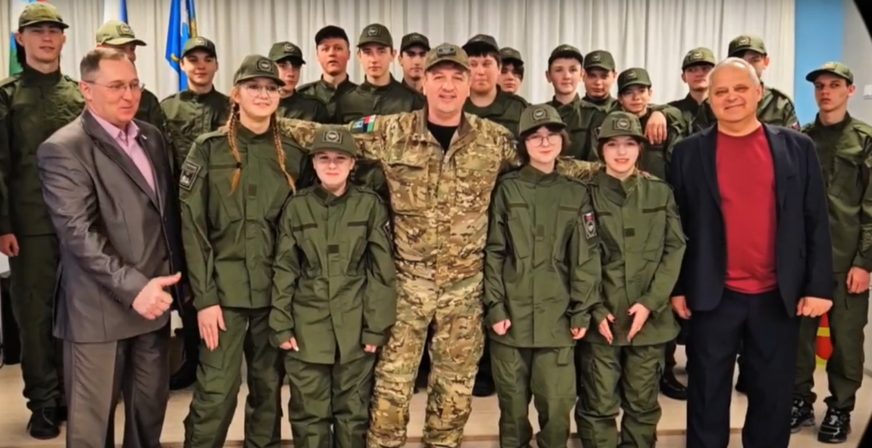 Владимир Коротких принял клятву у обучающихся Центра «ВОИН» в Белгородской области