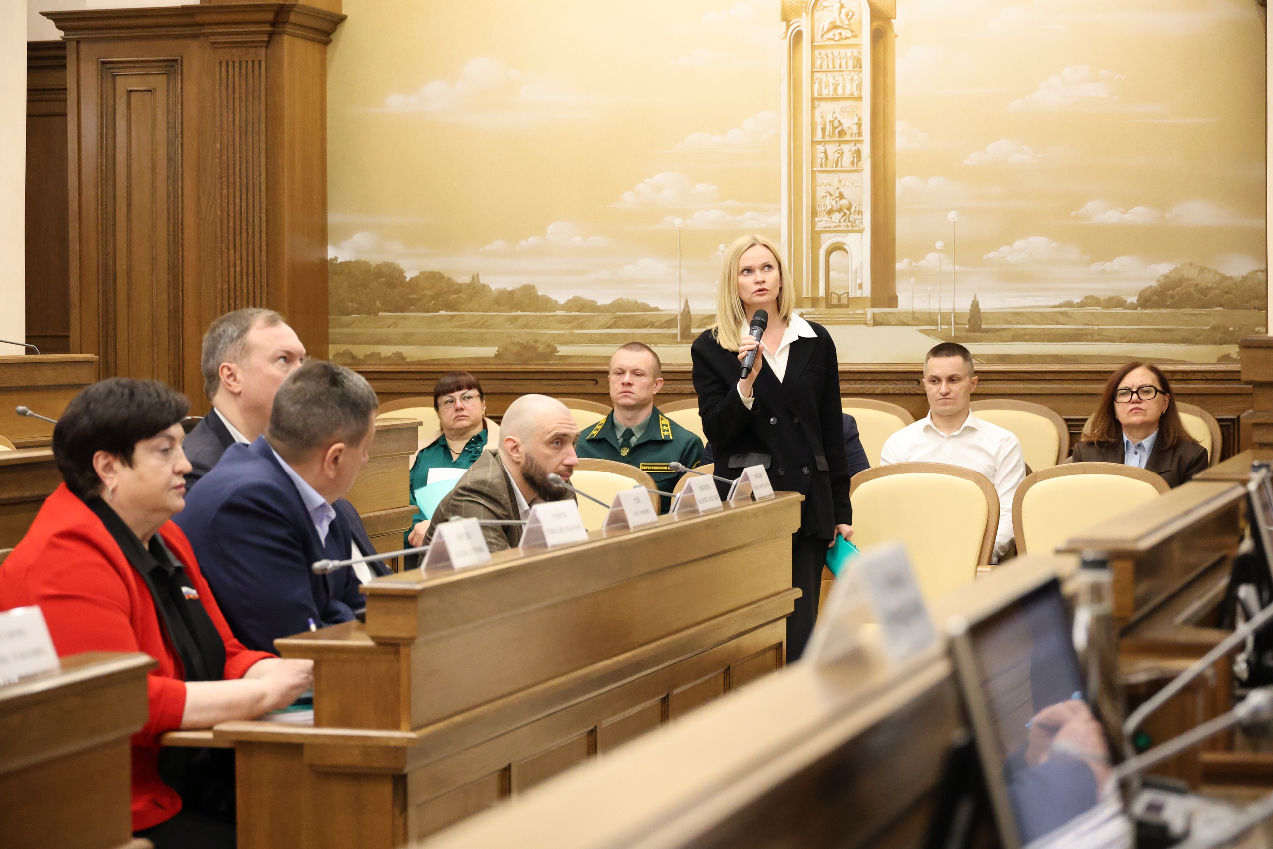 Вячеслав Воробьев принял участие в совместном заседании комитетов областной Думы