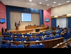 Вячеслав Воробьев принял участие в сессии горсовета по избранию главы городской администрации