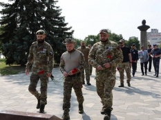 Старооскольские ветераны «БОЕВОГО БРАТСТВА» приняли участие в церемонии возложения цветов
