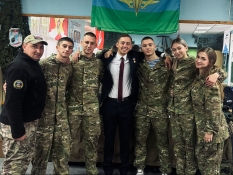 Встреча с Героем: Курсанты ВПК «Север» и Илья Споняков