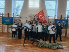 Мастер-класс для учащихся ко Дню Защитника Отечества от Белгородского ветерана