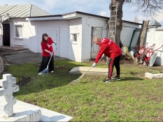 Активисты Белгорода провели майские субботники
