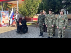 Герой России Вячеслав Михайлович Воробьев принял участие в торжественном шествии и акции 